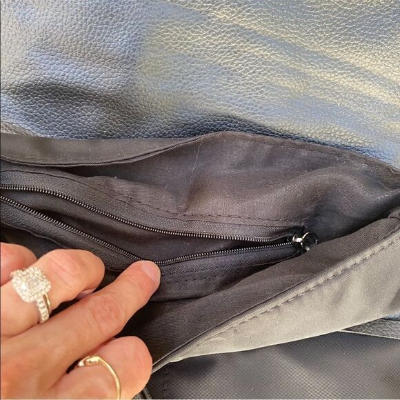 Botkier New York Trigger Mini Backpack Handbag black - Picture 3 of 11